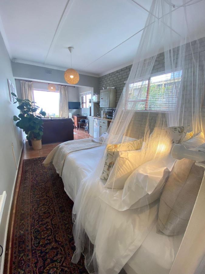 La Mer Seafront Selfcatering Accommodation Клейнмонт Екстериор снимка
