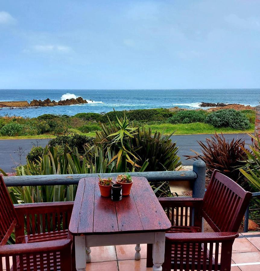 La Mer Seafront Selfcatering Accommodation Клейнмонт Екстериор снимка